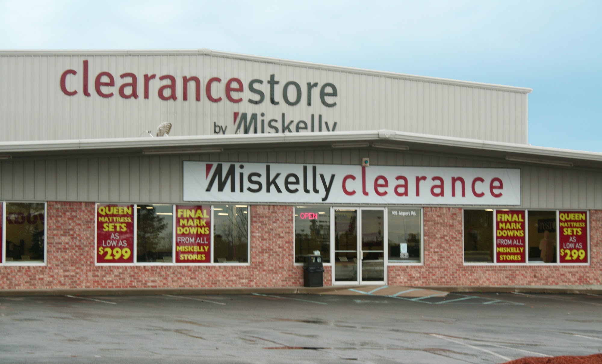 Miskelly Clearancestore