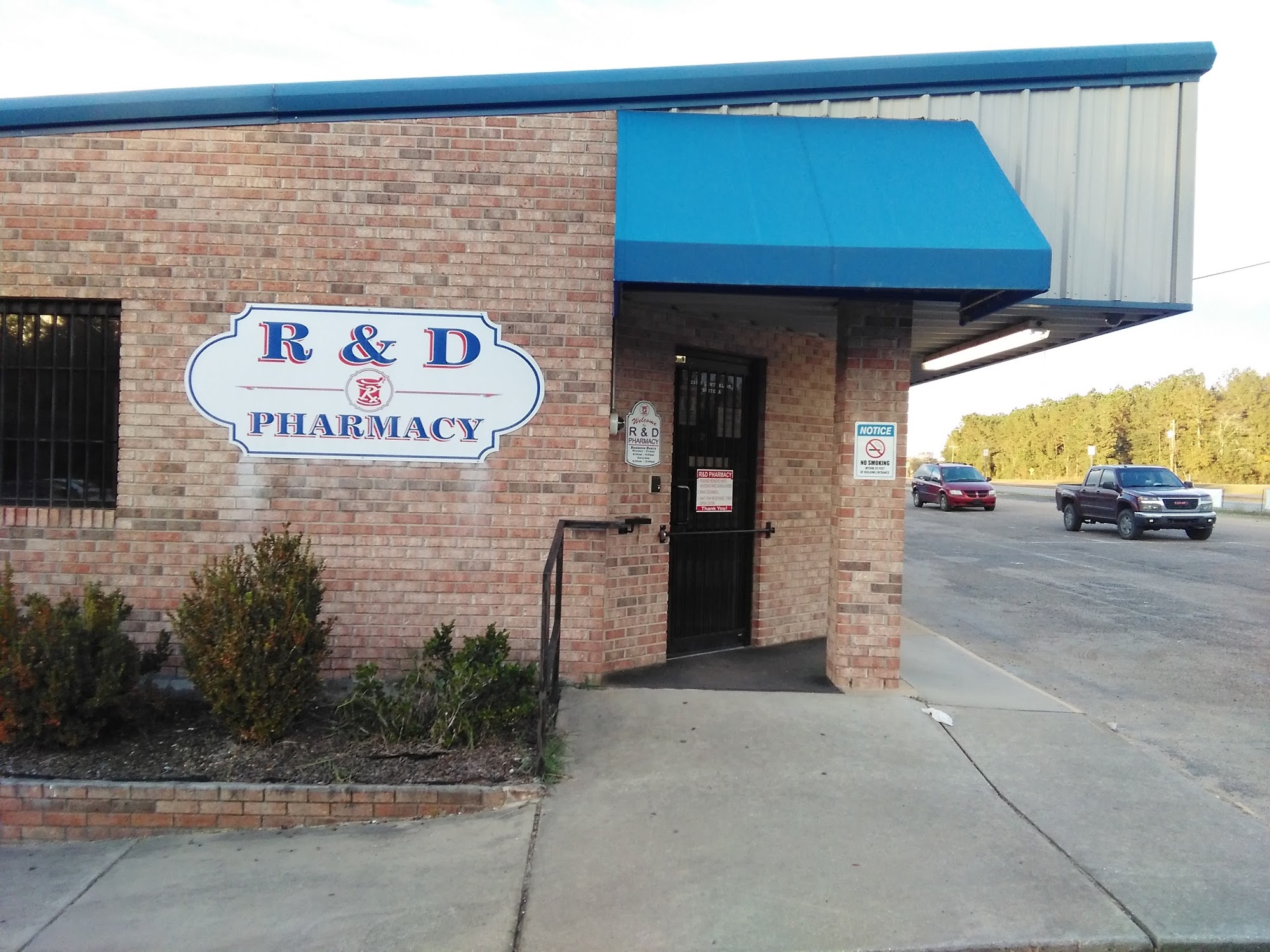 R & D Pharmacy