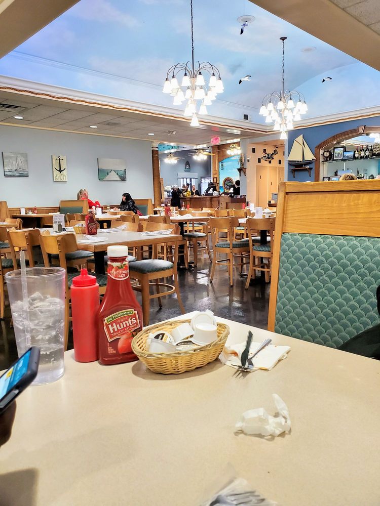 Harbor Inn Seafood Charlotte 8805 University E Dr, Charlotte