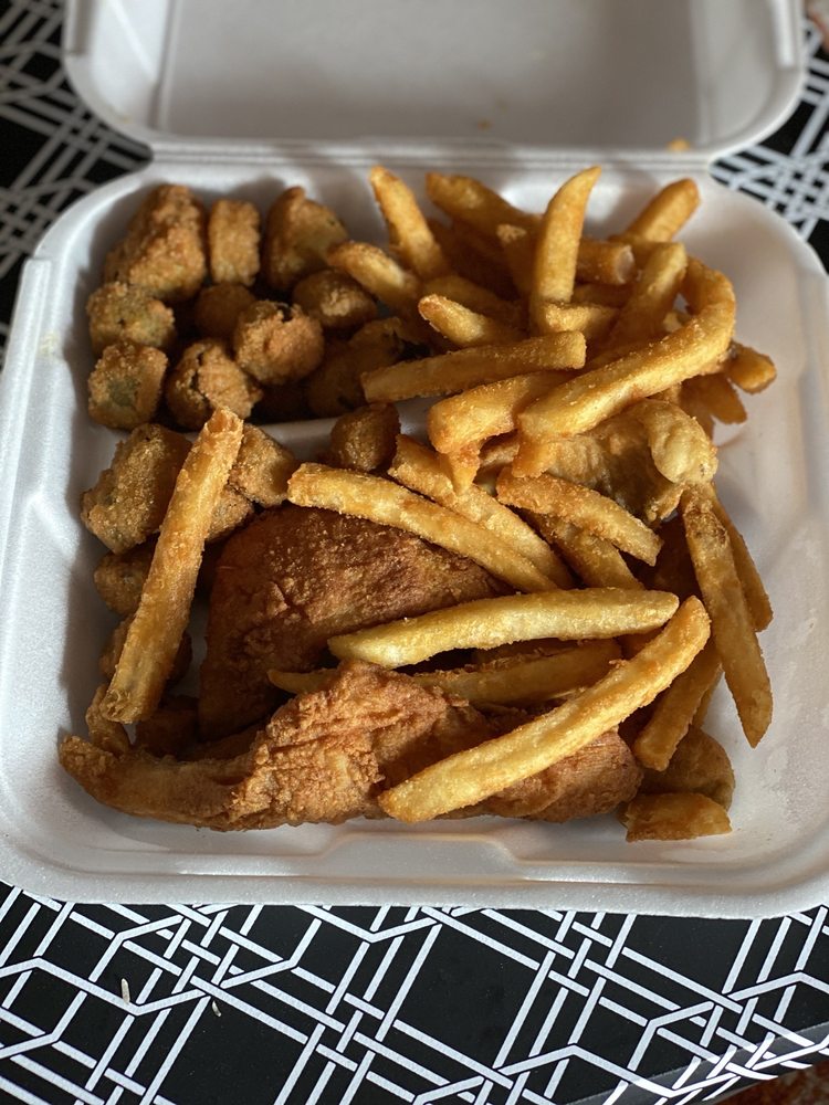Mr Charles Chicken & Fish 3100 Statesville Ave, Charlotte
