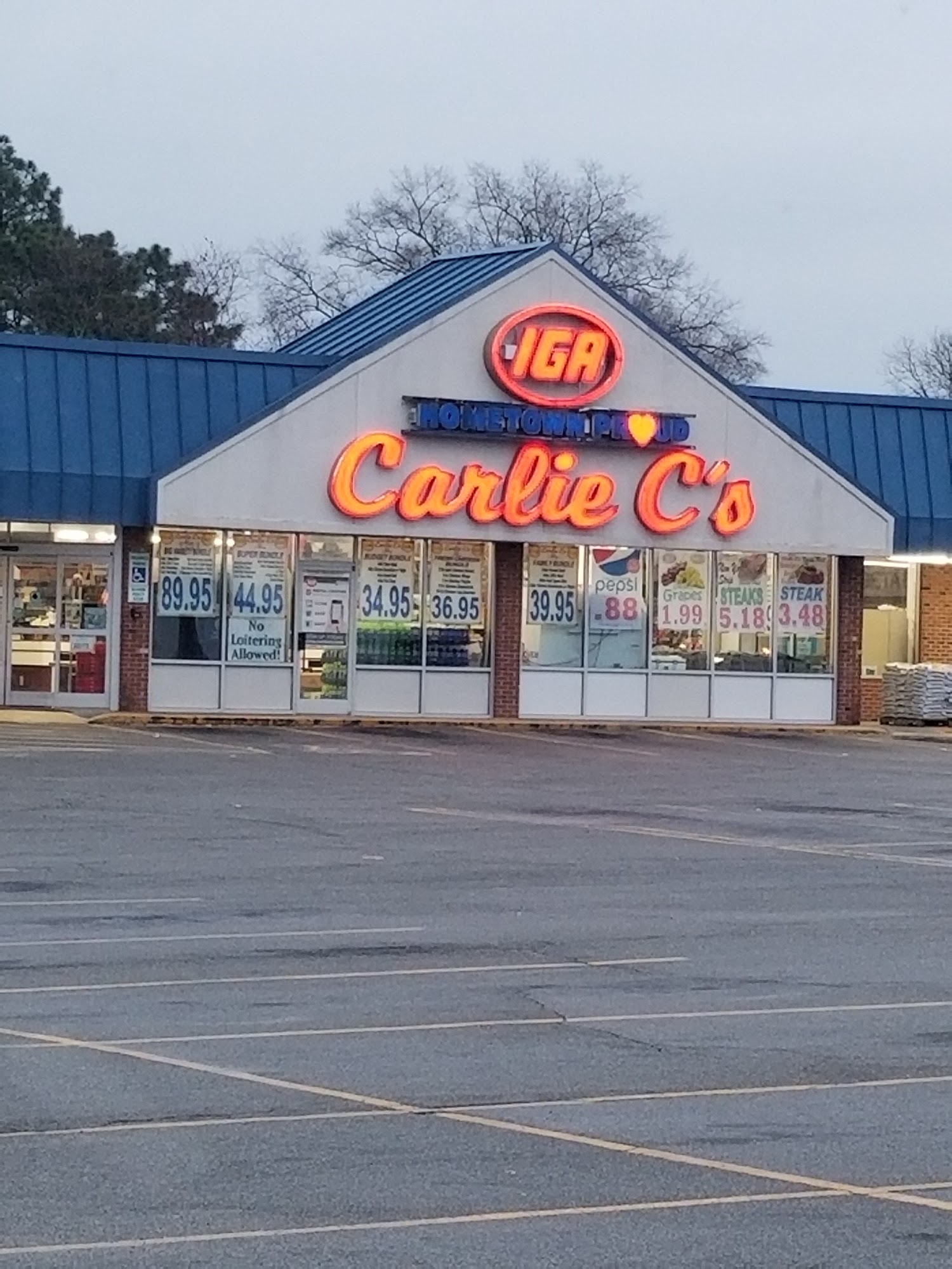 Carlie C's IGA