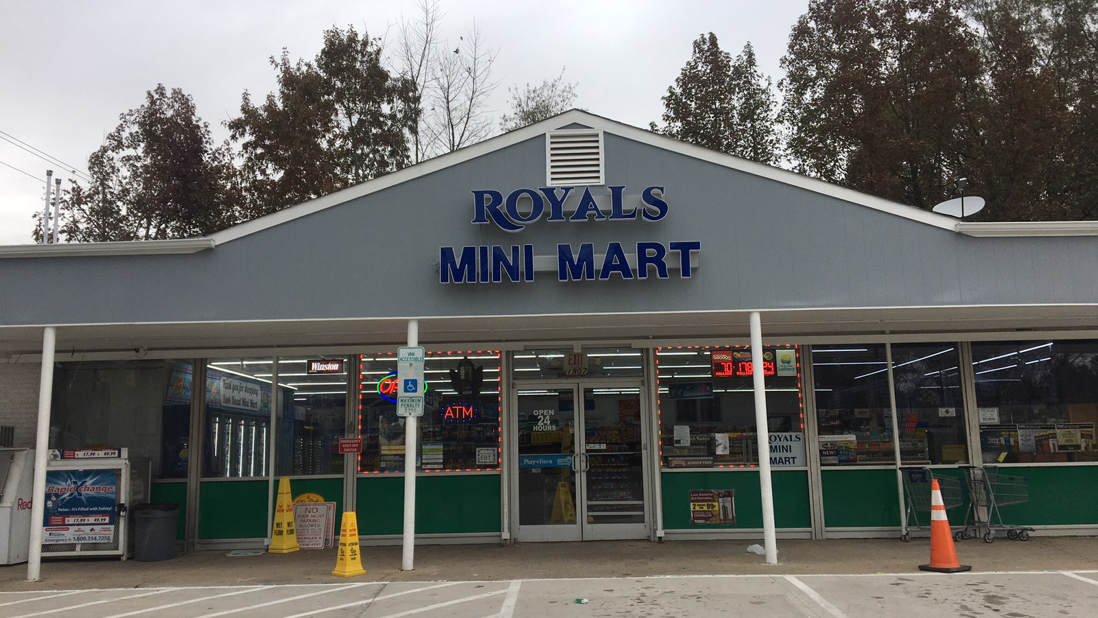 Royals Mini Mart -Valero