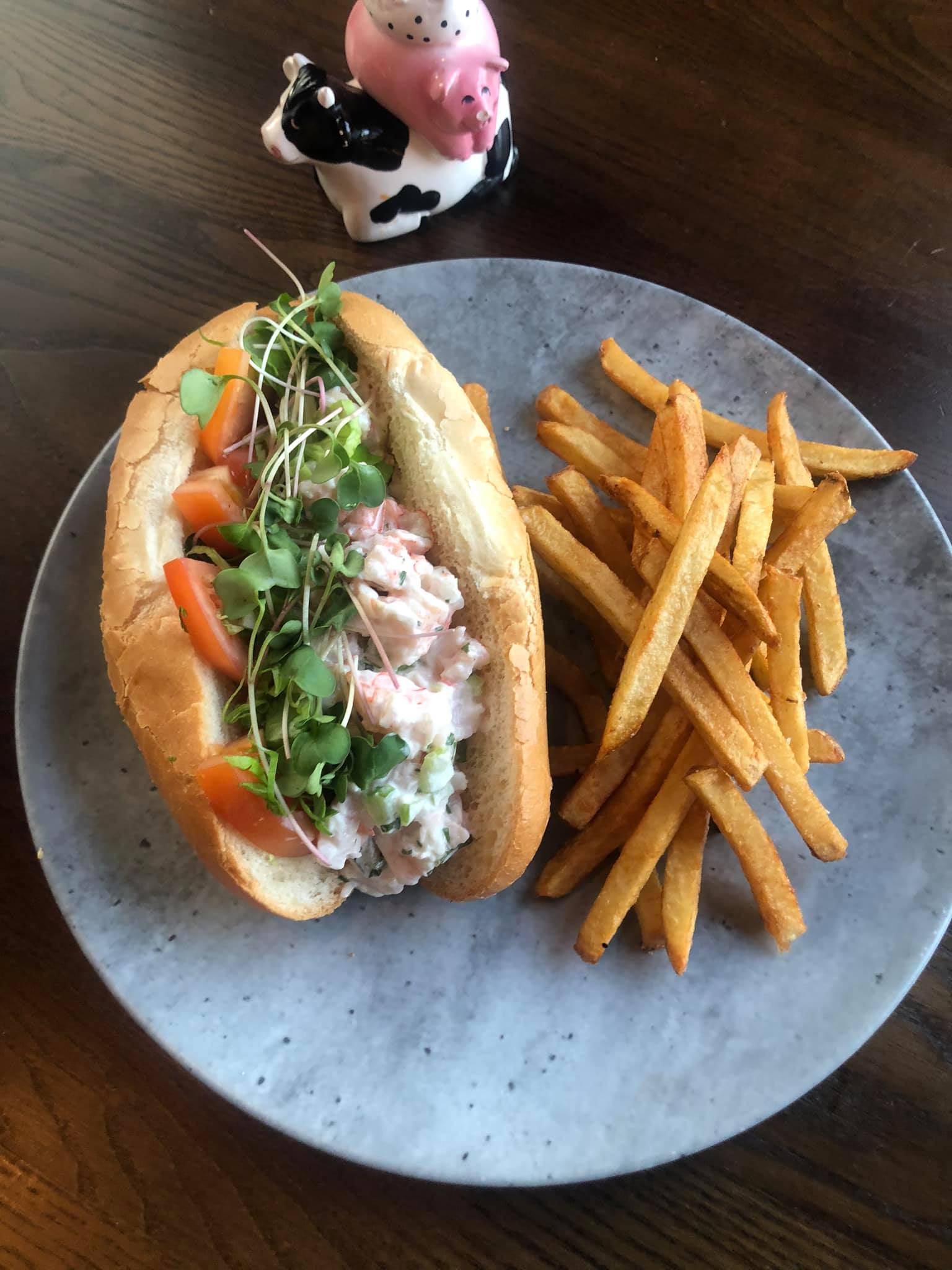 Harvest 18 Restaurant 8128 Renaissance Pkwy #114, Durham