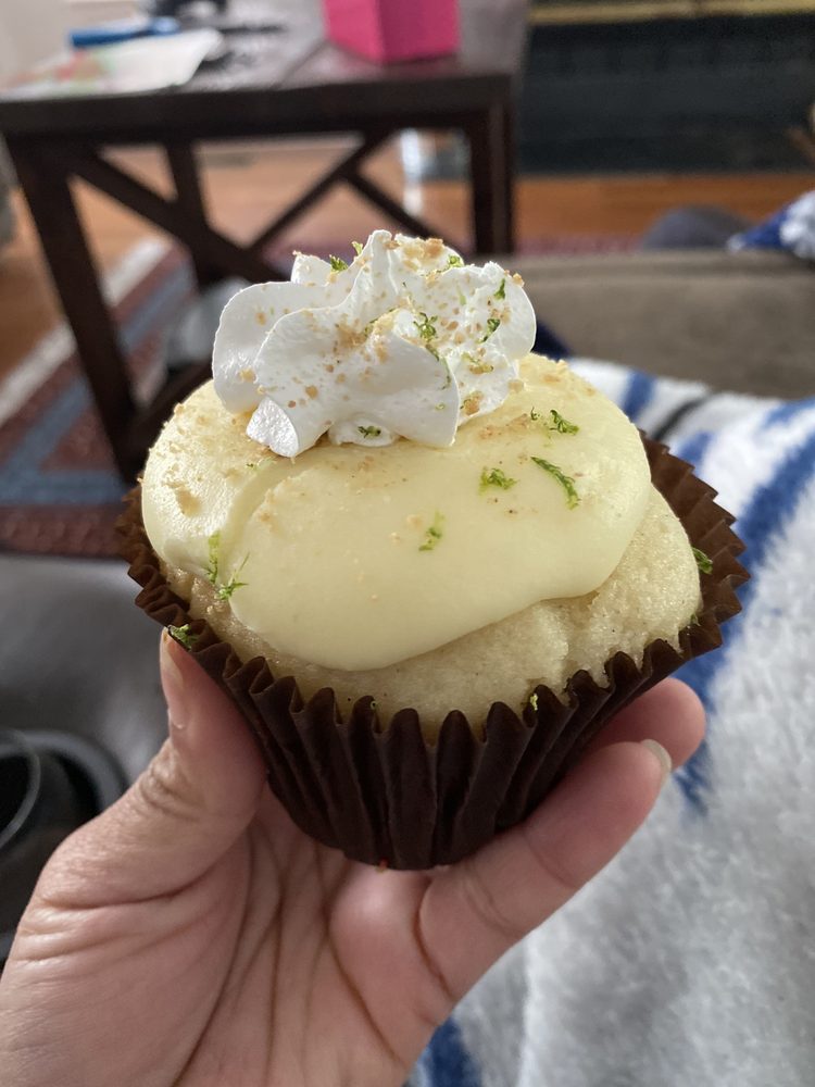 Smallcakes Durham 4711 Hope Valley Rd, Durham