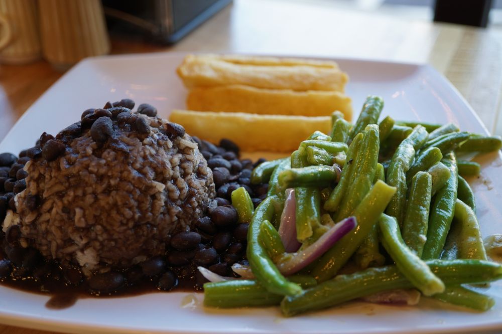 Fabe's Charcoal Roasting Co. 2715 Freedom Pkwy Dr, Fayetteville