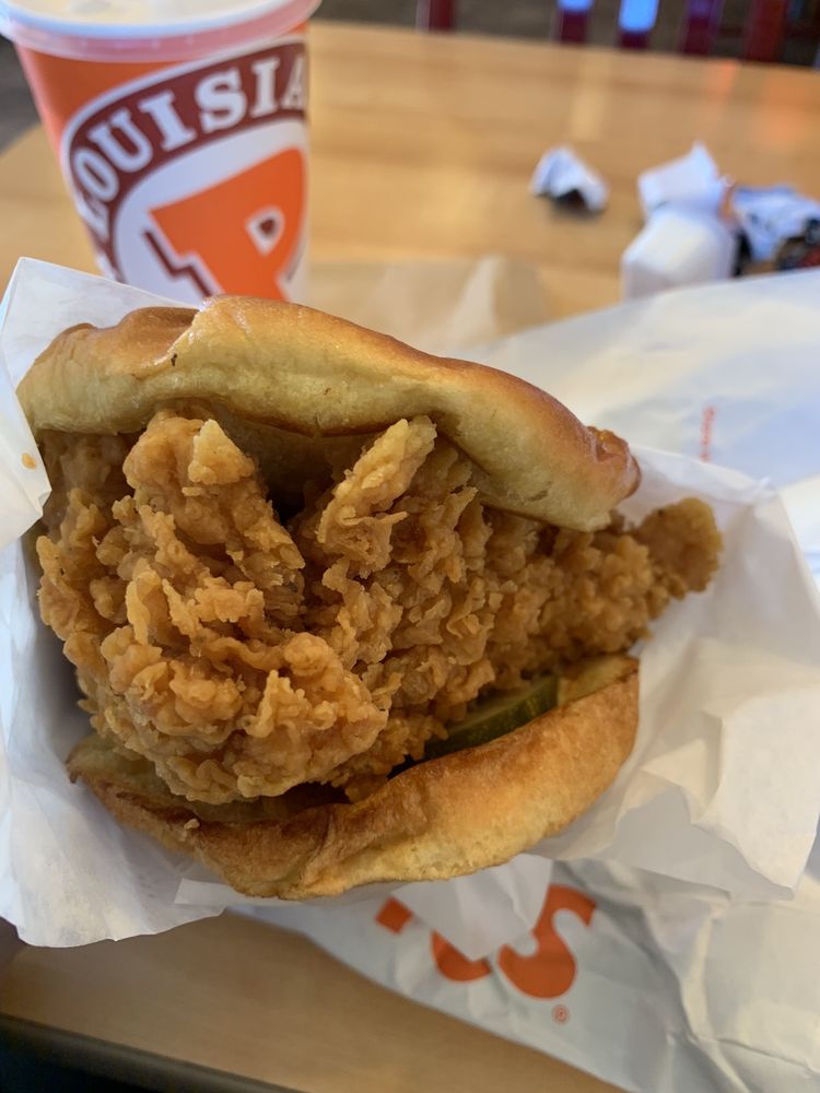 Popeyes Louisiana Kitchen 3228 W Gate City Blvd, Greensboro