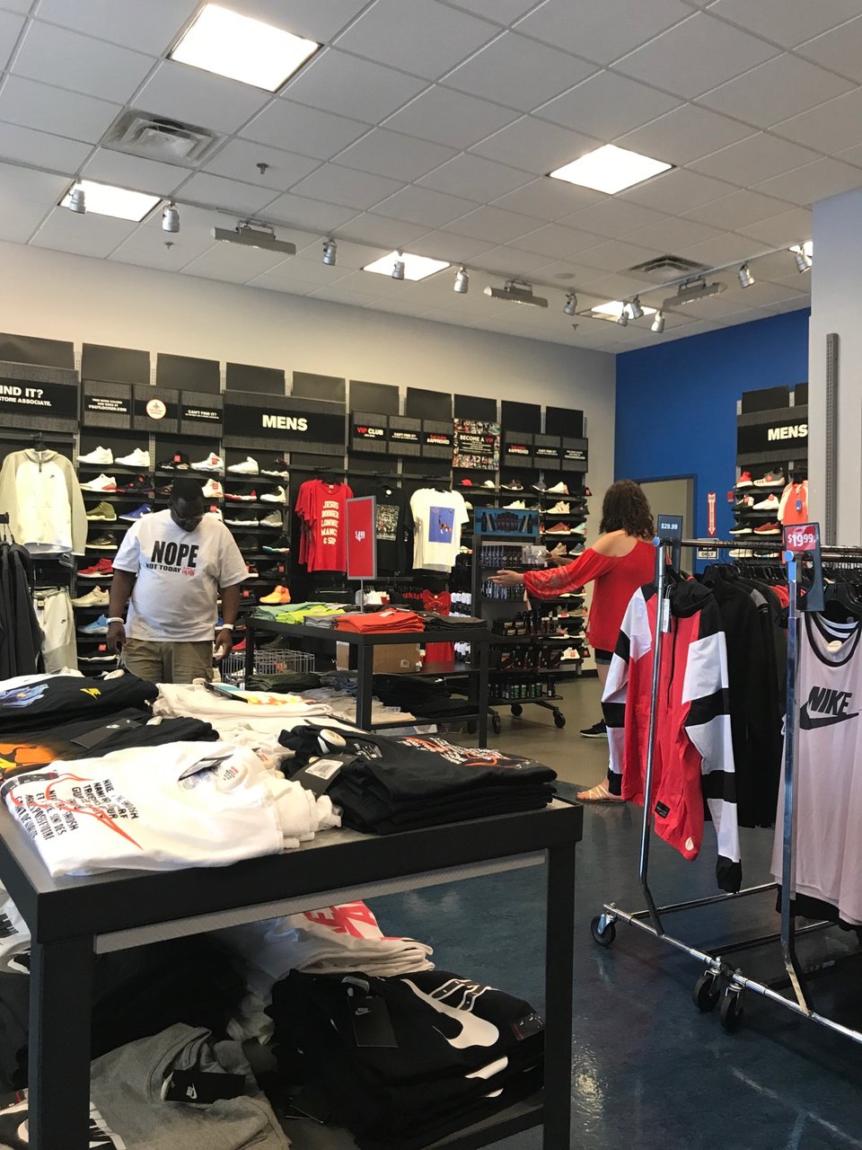 Foot Locker Greensboro