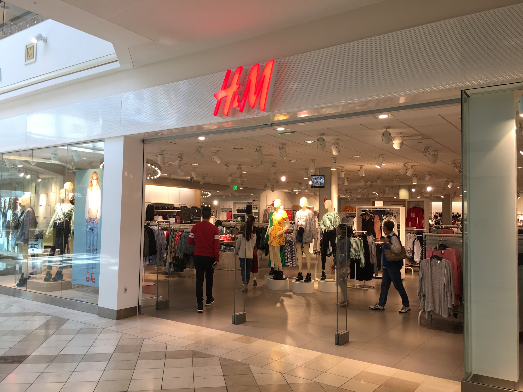 H&M