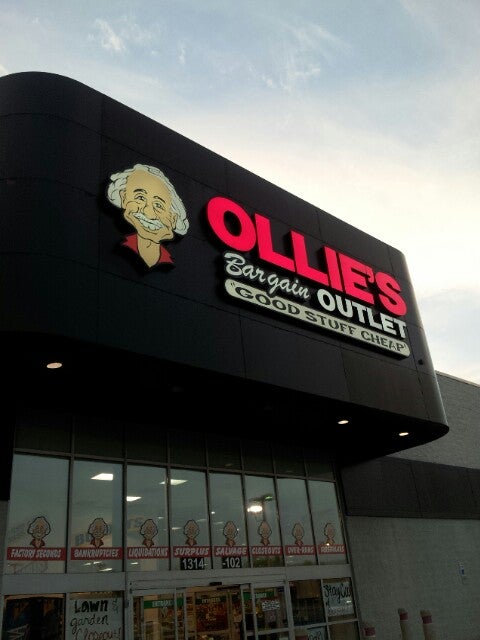 Ollie's Bargain Outlet 1314 Bridford Pkwy, Greensboro