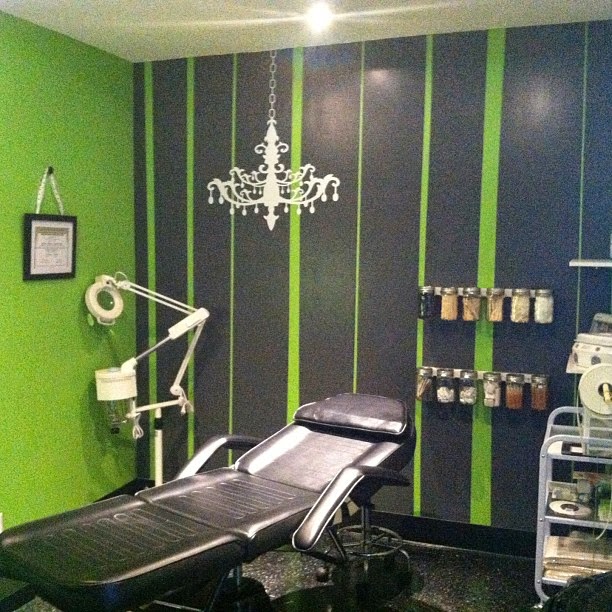 Bella Rouge Salon