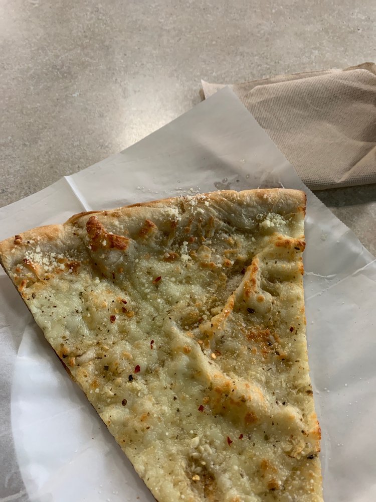 Dominic's NY Pizzeria 5911 Poyner Village Pkwy #105, Raleigh