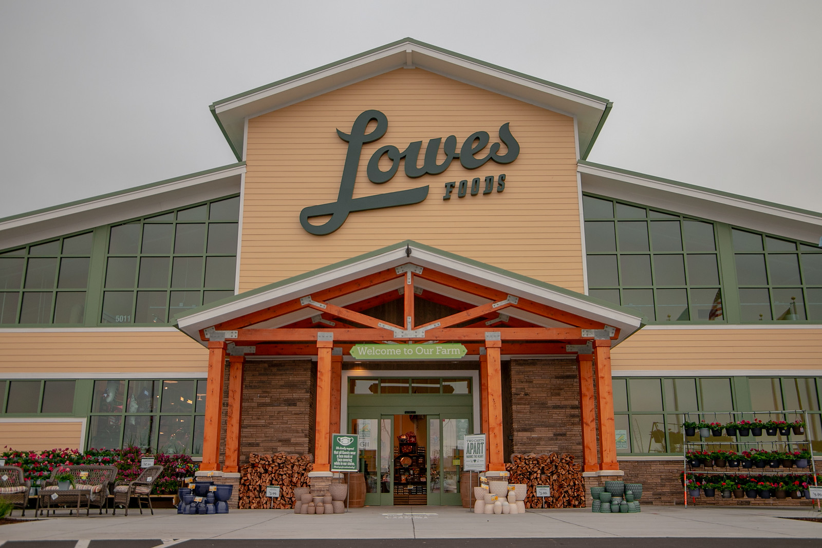 Lowes Foods of Southport