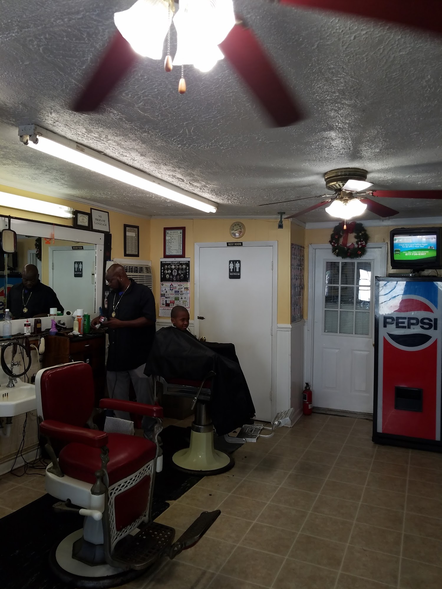 Clarida's Barber Hairstyling