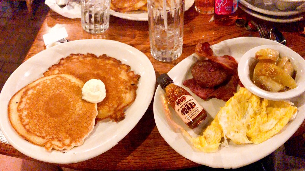 Cracker Barrel Old Country Store 21 Van Campen Blvd, Wilmington