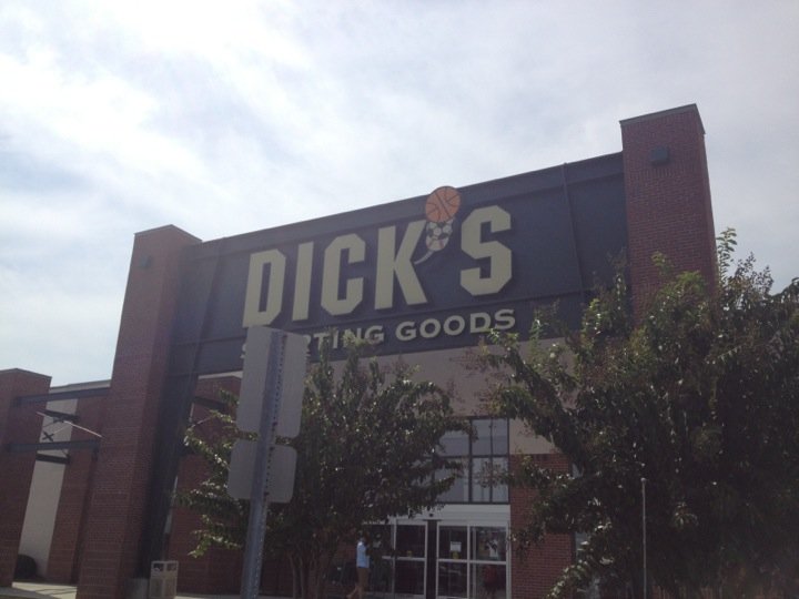 DICK'S Sporting Goods Wilmington