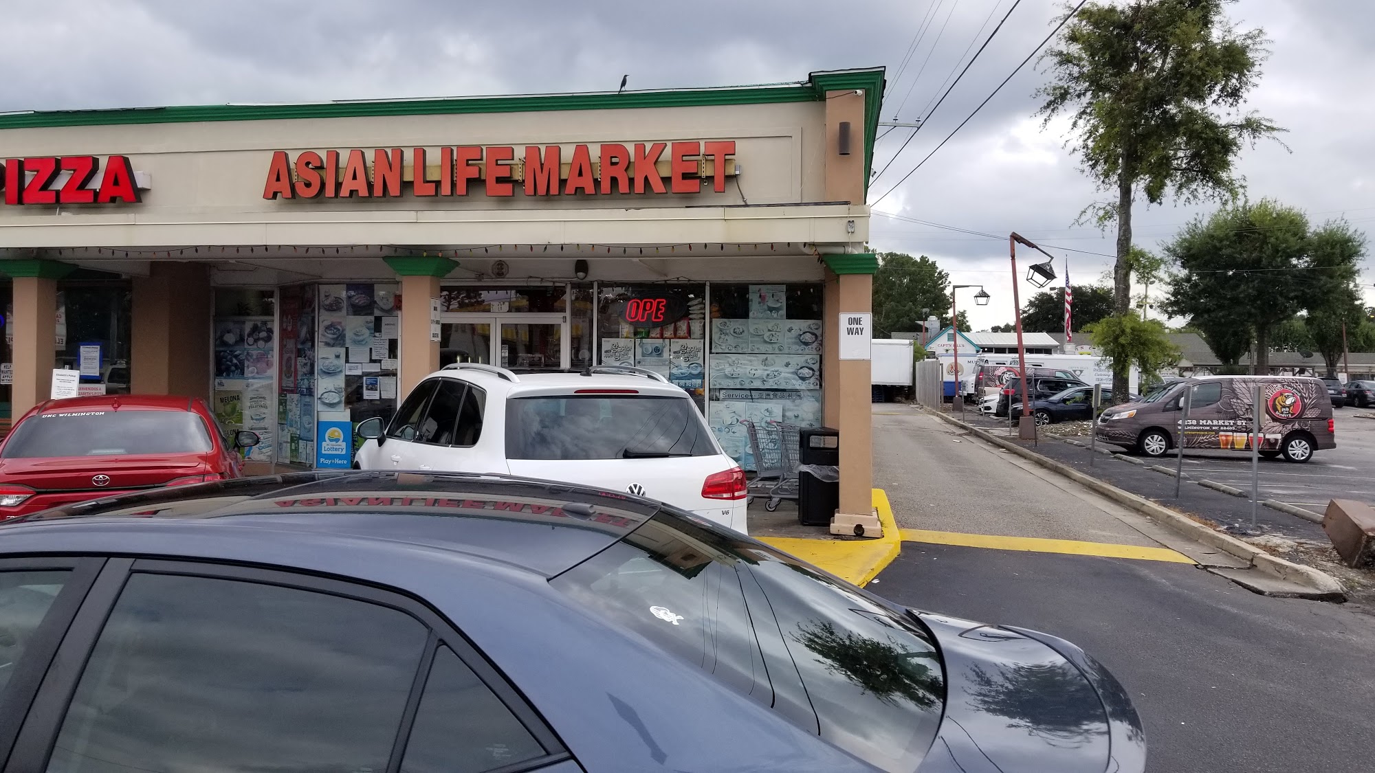 Asian Life Market