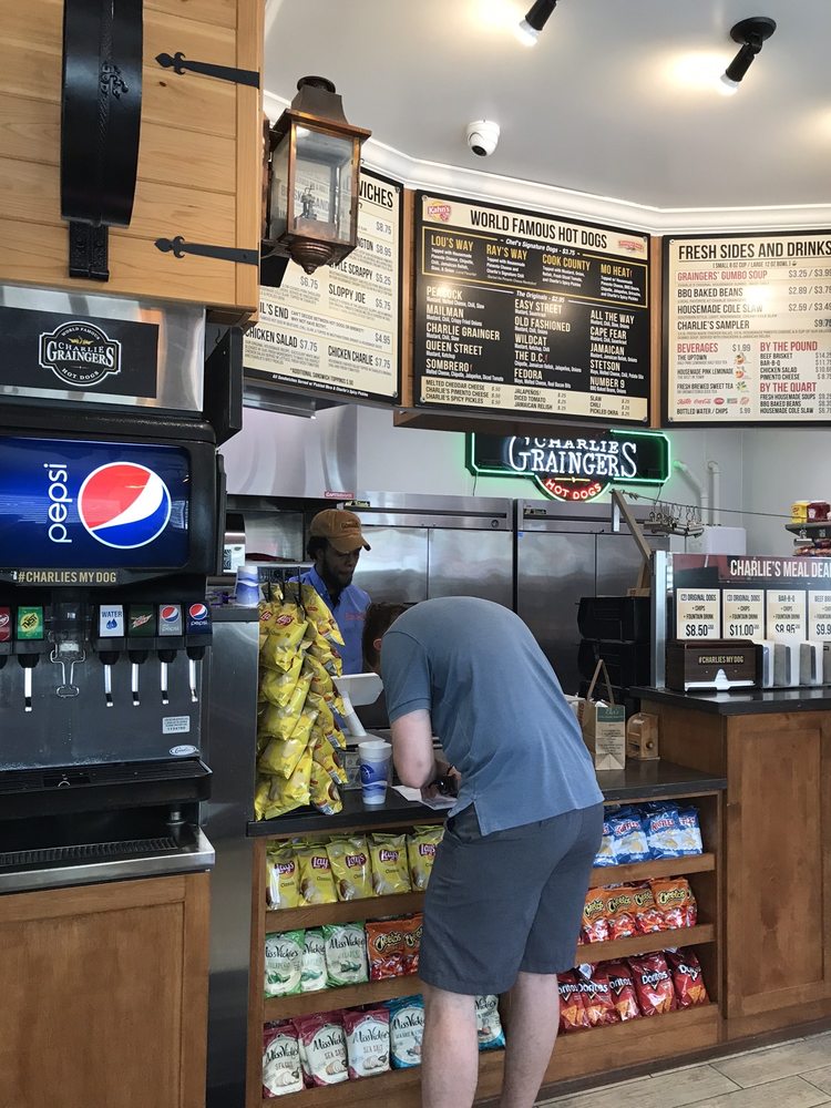 Charlie Graingers 702 S 17th St, Wilmington