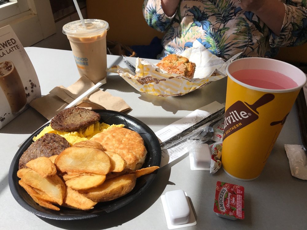 Biscuitville 3648 Reynolda Rd #162, Winston-Salem