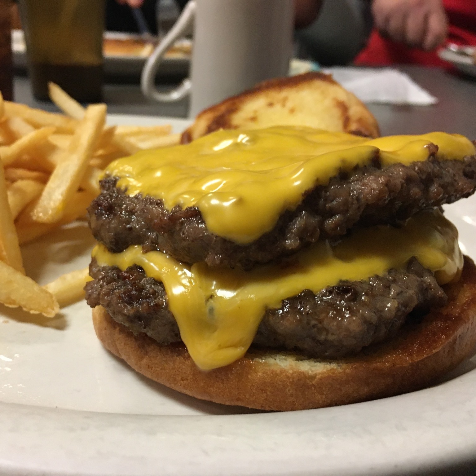 White House Cafe 425 College Dr S #9, Devils Lake