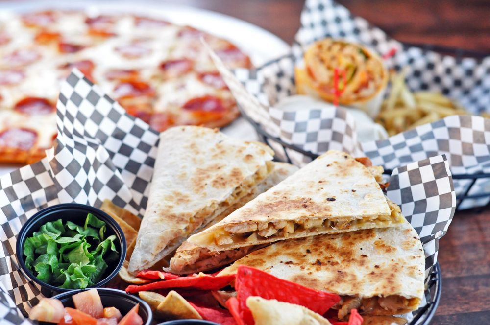 Grand Forks, ND Restaurants Open for Takeout, Curbside Service and/or