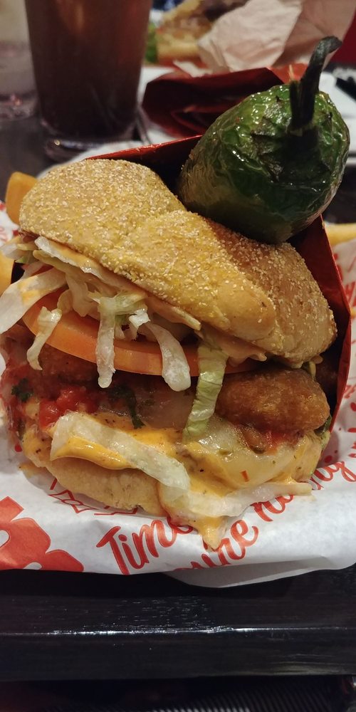 Red Robin Gourmet Burgers and Brews 2707 Pine Lake Rd, Lincoln