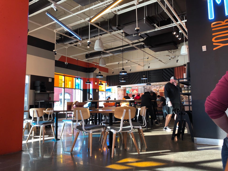 Blaze Pizza 1317 Q St, Lincoln