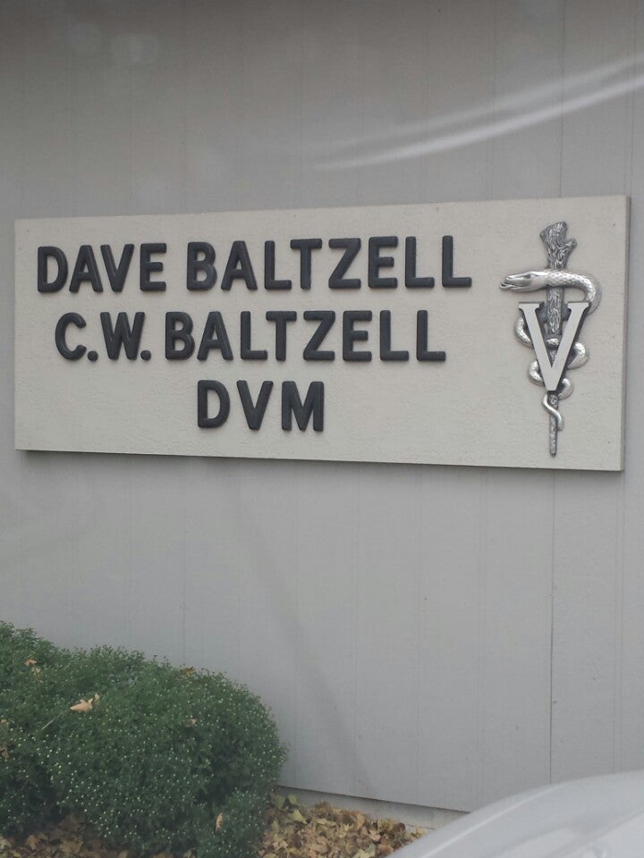 Baltzell Veterinary Hospital 1710 W 4th St, Ogallala