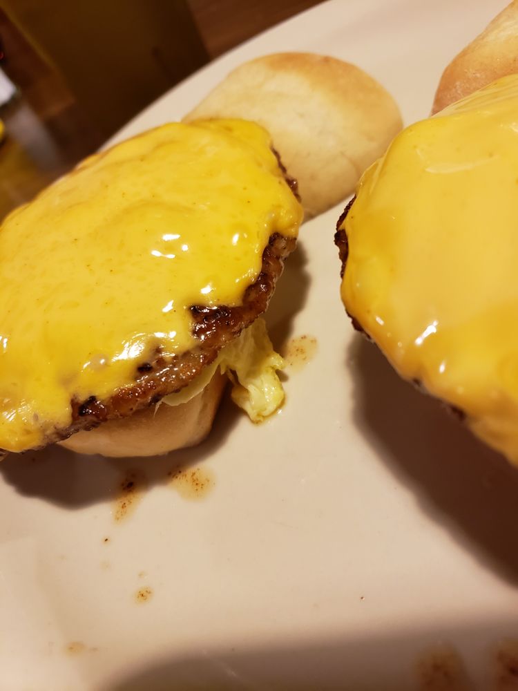 Louie M's Burgerlust 1718 Vinton St, Omaha