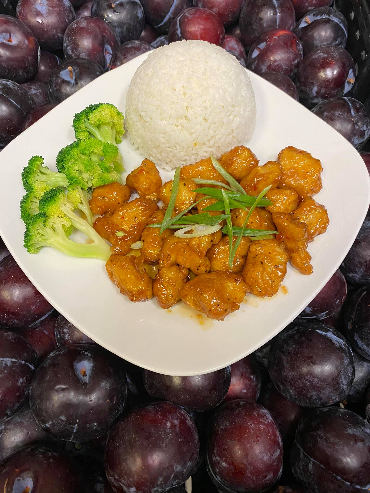 Thai Esarn 555 N 155th Plaza, Omaha