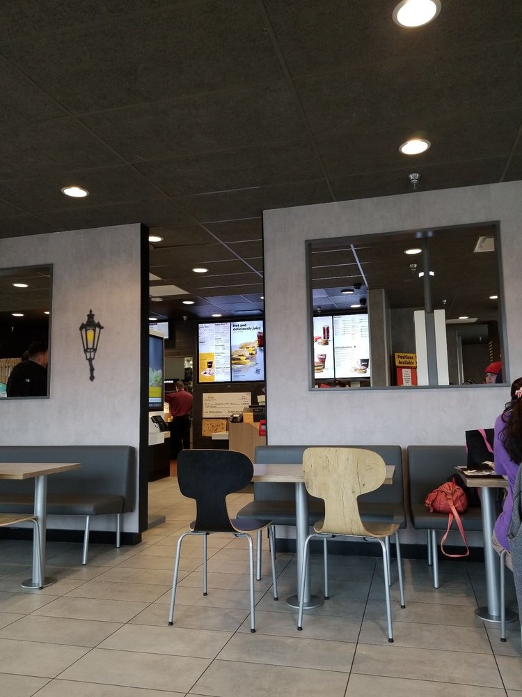 McDonald's 90 S Main St, Concord