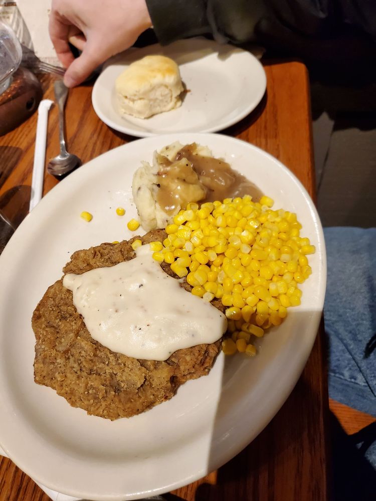 Cracker Barrel Old Country Store 16 Nashua Rd, Londonderry