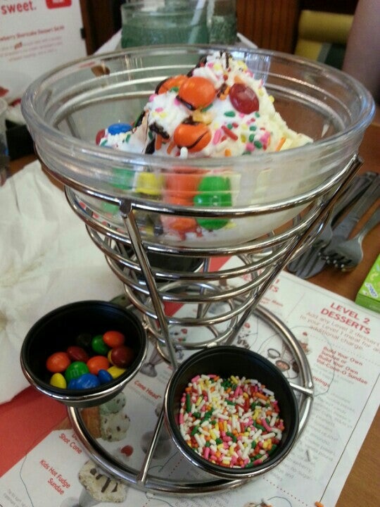 Friendly's 1657 White Mountain Hwy, North Conway