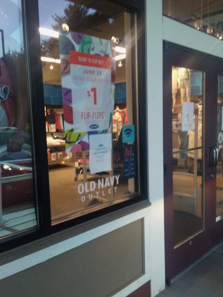 Old Navy Outlet - with Curbside Pickup 2 Common Ct UNIT J20, North Conway