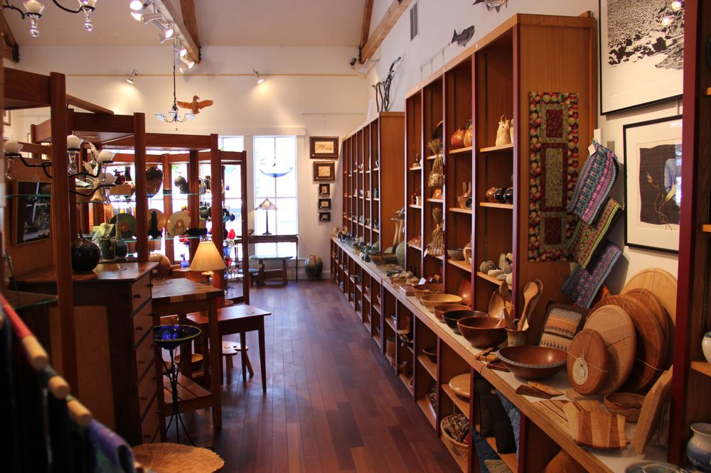 League of NH Craftsmen North Conway Fine Craft Gallery 2526 White Mountain Hwy, North Conway