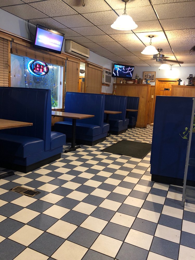 Blue House Family Pizza 3 Hampshire St, Salem