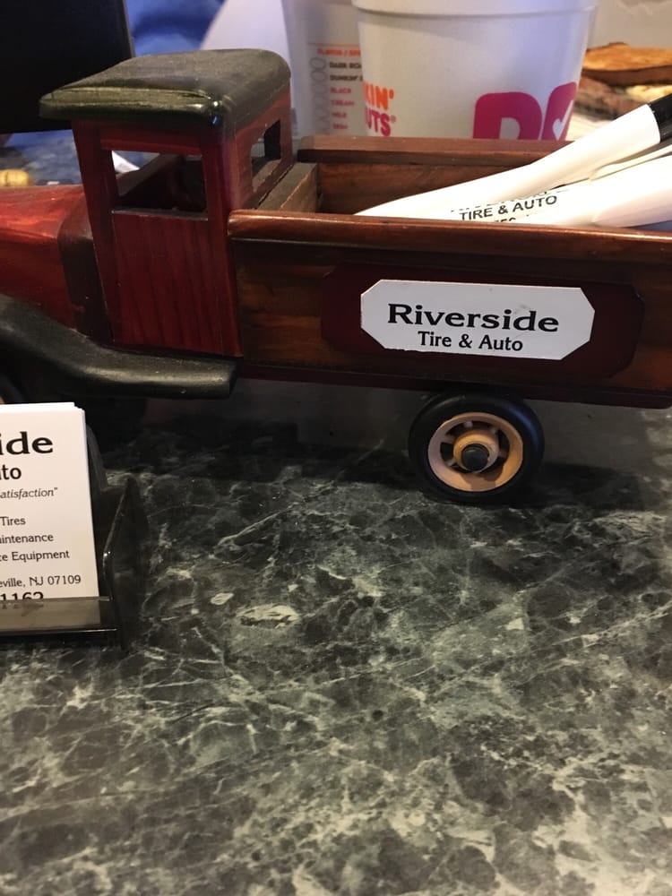 Riverside Tire & Auto LLC