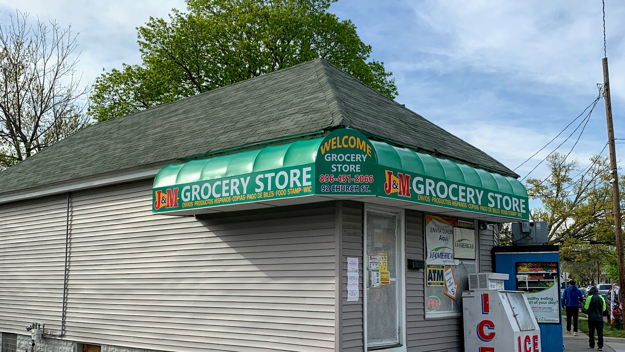 J & M Grocery Store