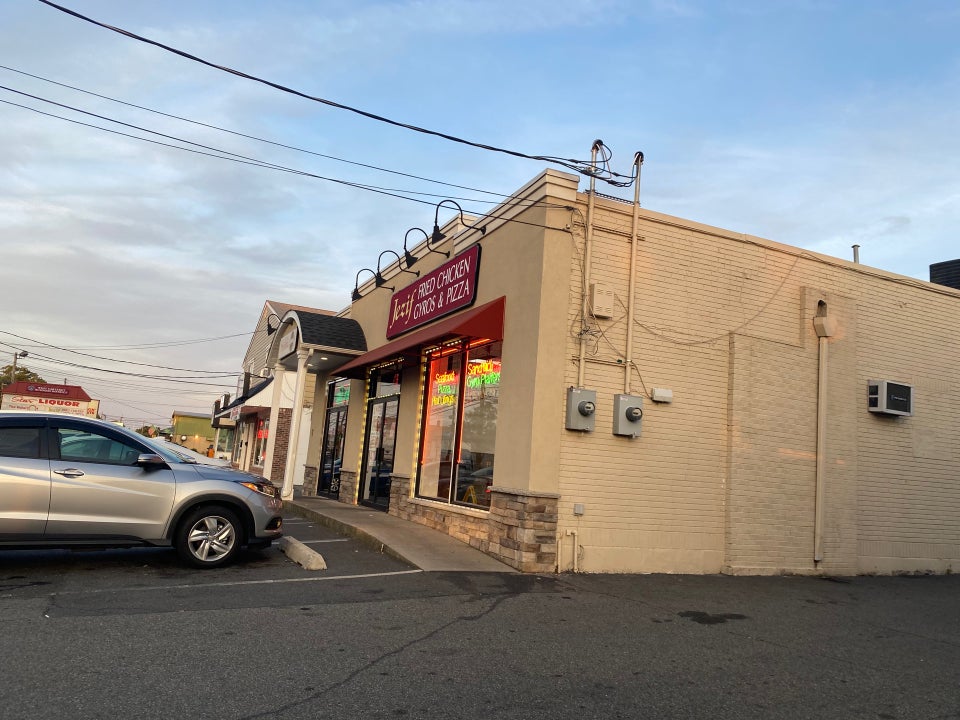 Carteret, NJ Restaurants Open for Takeout, Curbside Service and/or