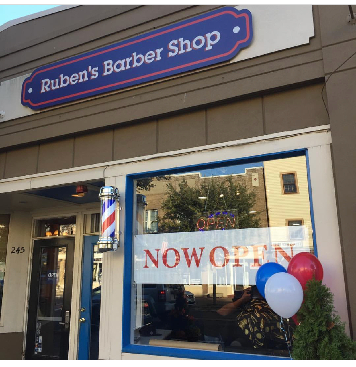 Ruben’s Barber Shop