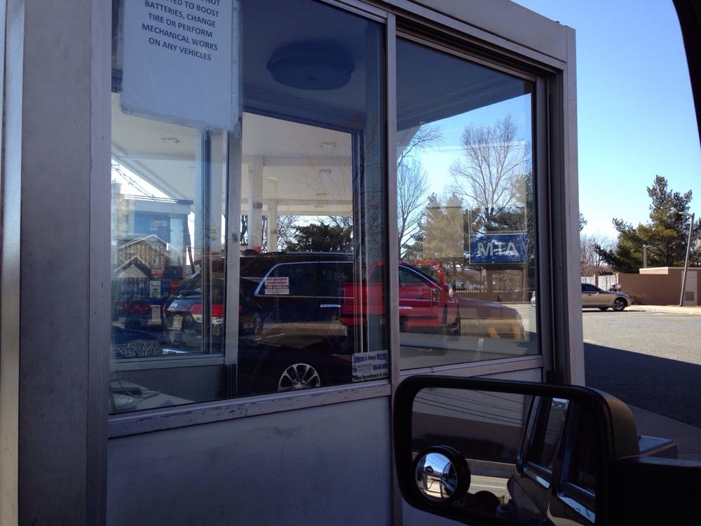Exxon-Quick & Fresh 185 NJ-17, East Rutherford