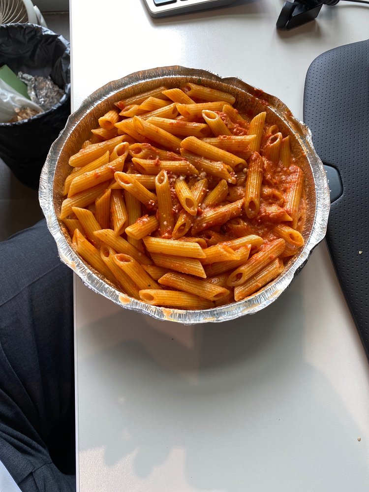 Francesco's Pizzeria & Restaurant 2595 Woodbridge Ave, Edison