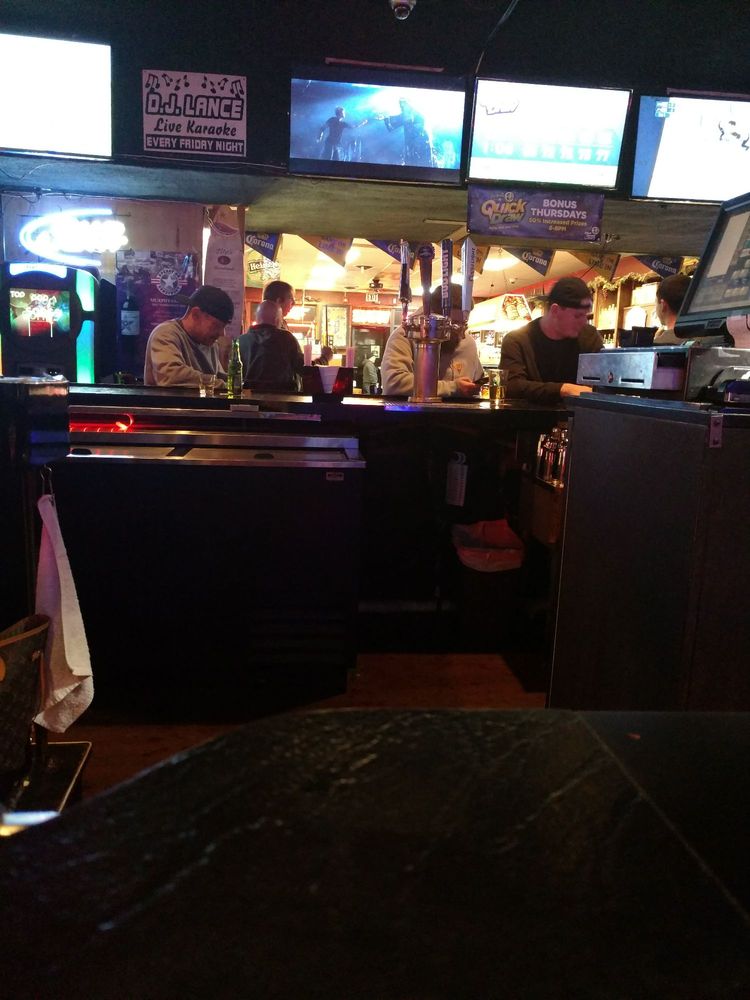 Richie's Sports Bar & Liquors 52 Vineyard Rd, Edison