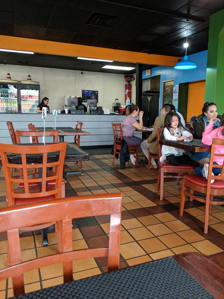El Guajillo Mexican Restaurant 339 NJ-33, Hamilton