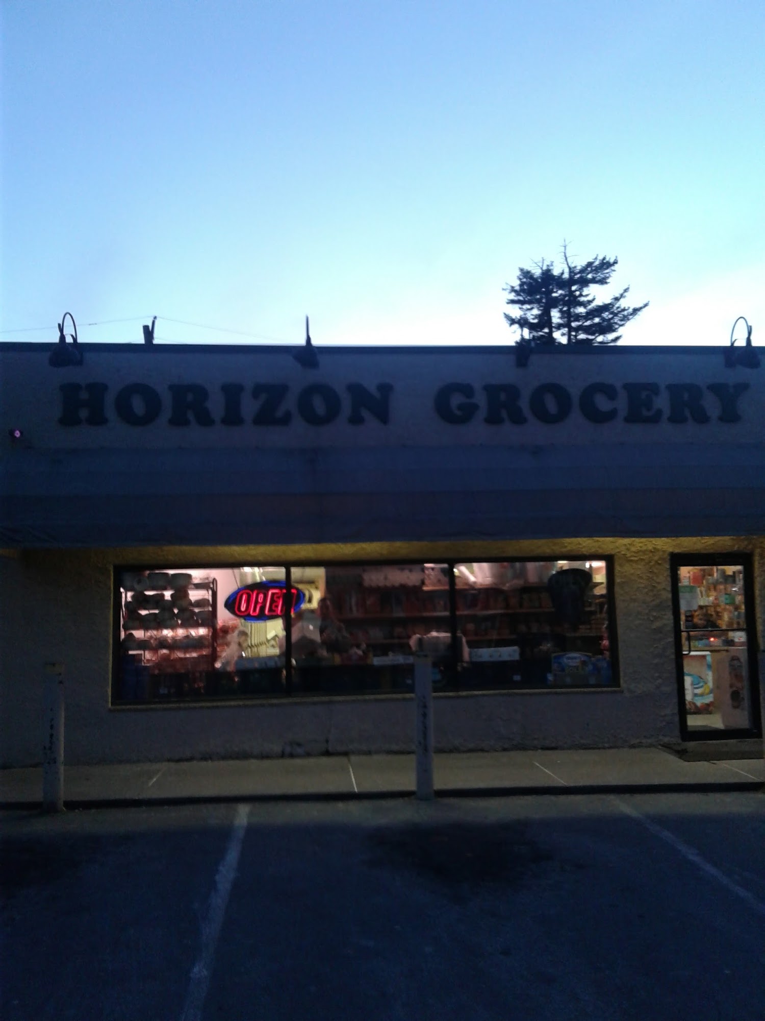 Horizon Grocery Store