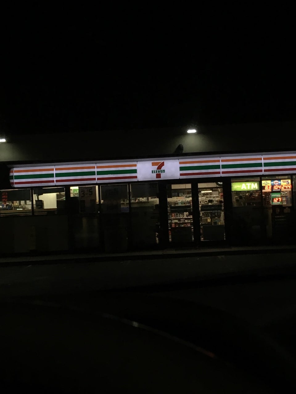 HOLMDEL 7-11 2122 NJ-35, Holmdel