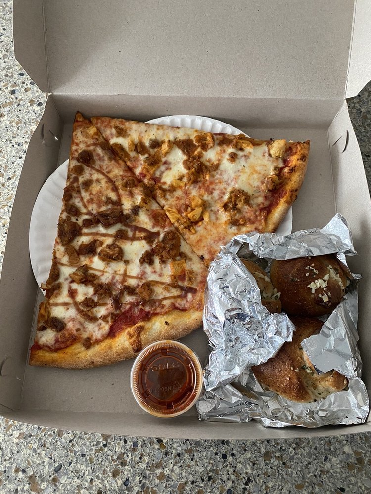 Pizzeria Las Americas 260 Warren St #3713, Jersey City