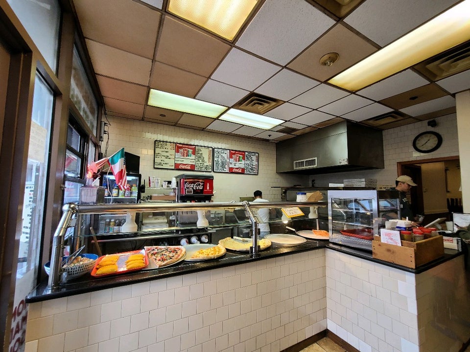 Three Guys from Italy 2854 John F. Kennedy Blvd, Jersey City