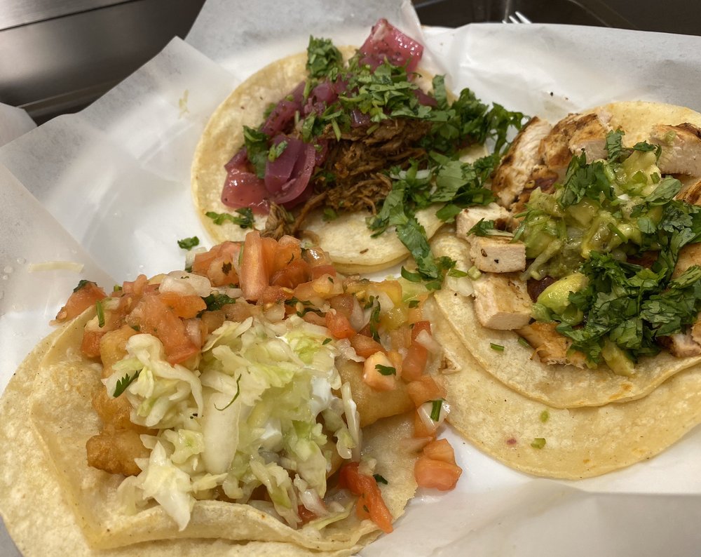 Zona Fresca 150 Quakerbridge Mall, Lawrence