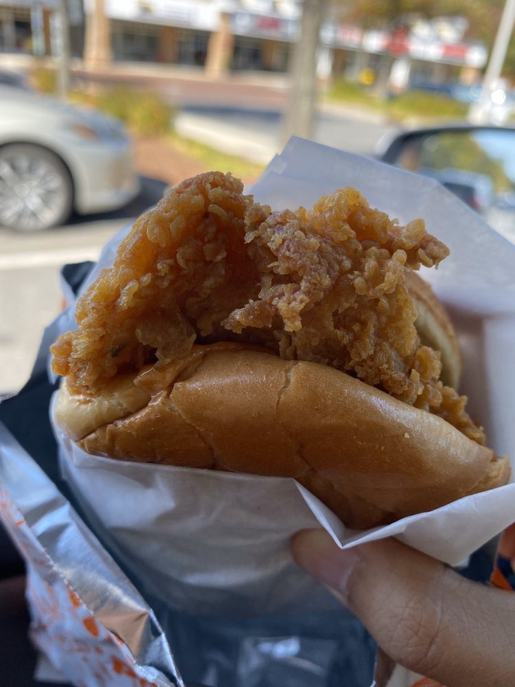 Popeyes Louisiana Kitchen 150 Quakerbridge Mall, Lawrence
