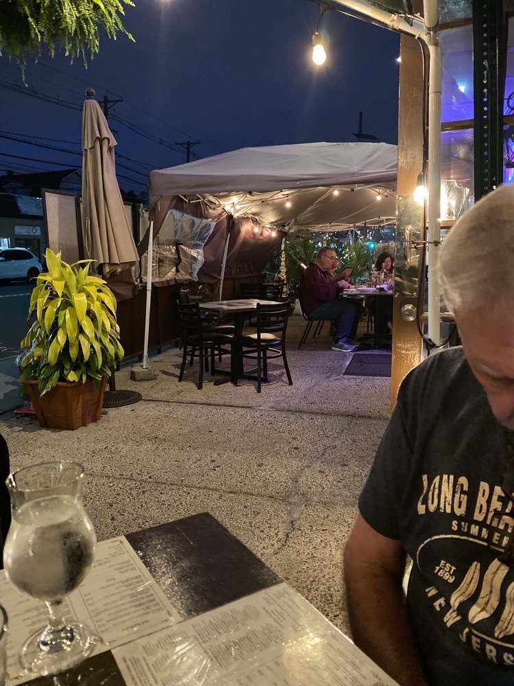 Lyndhurst, NJ Restaurants Open for Takeout, Curbside Service and/or Delivery Restaurantji